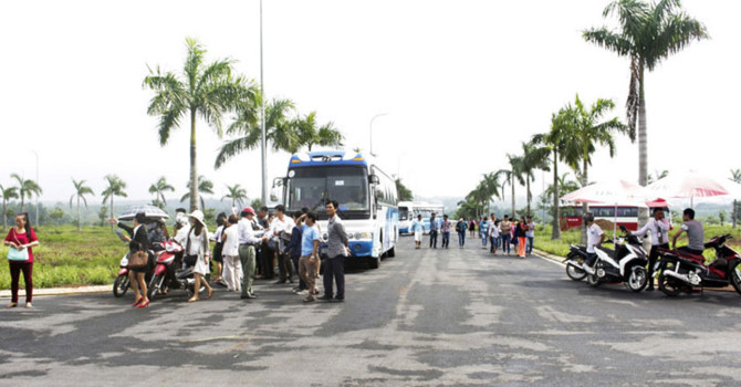 "Lướt sóng" đất nền: Cuộc chơi mạo hiểm